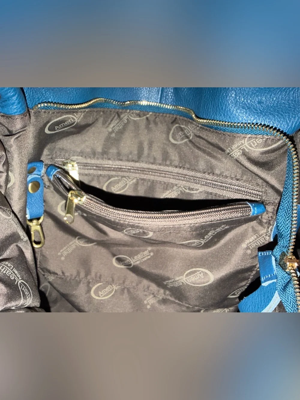 AmeriLeather “Musette” Large Bright Blue Leather Handbag.
